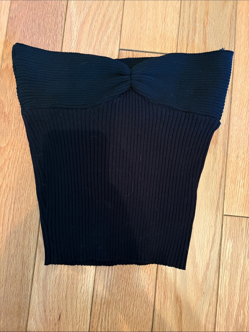 Black Ribbed Strapless Twist-Front Tube Top